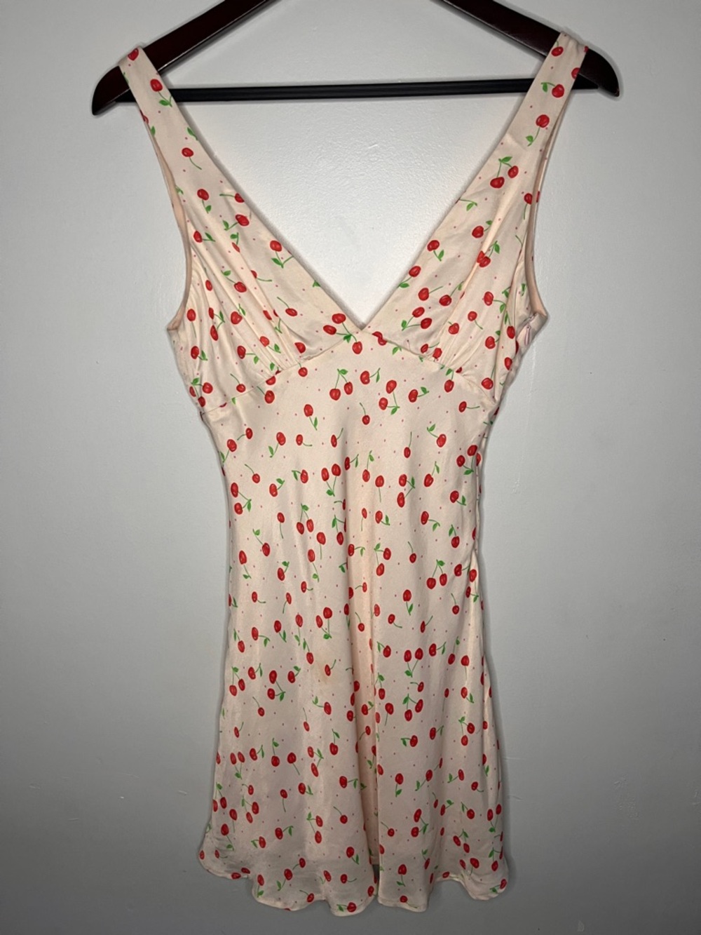 Zara Cherry Print Satin V-Neck Mini Dress USED SIZE XS - Picture 3 of 10